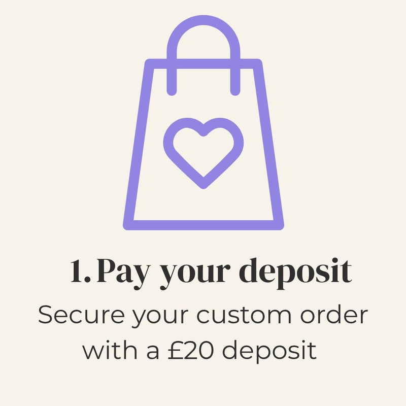 Purple shopping bag with a heart symbol on a light pink background, accompanied by text about paying a deposit.