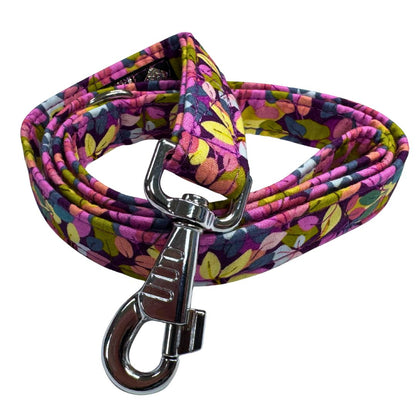 Floral-patterned dog leash with a metal clip