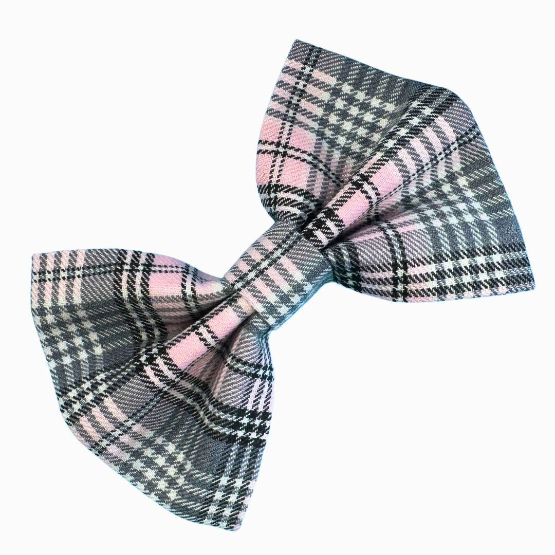 A polyviscose tartan bow in pink and gray, designed for pet collar embellishment.